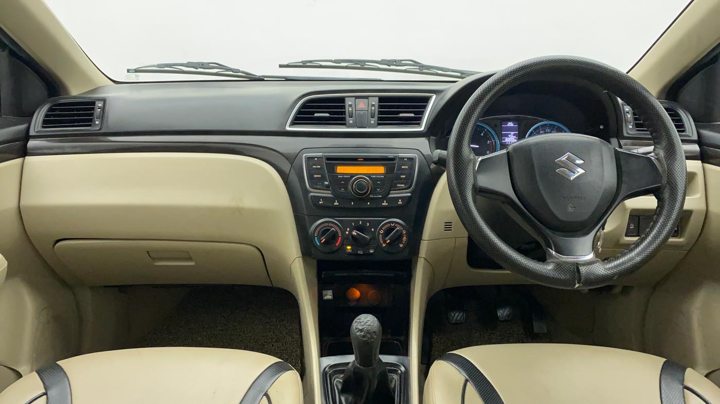 2017 Maruti Ciaz SHVS VDI, Diesel, Manual, 61,522 km, Dashboard