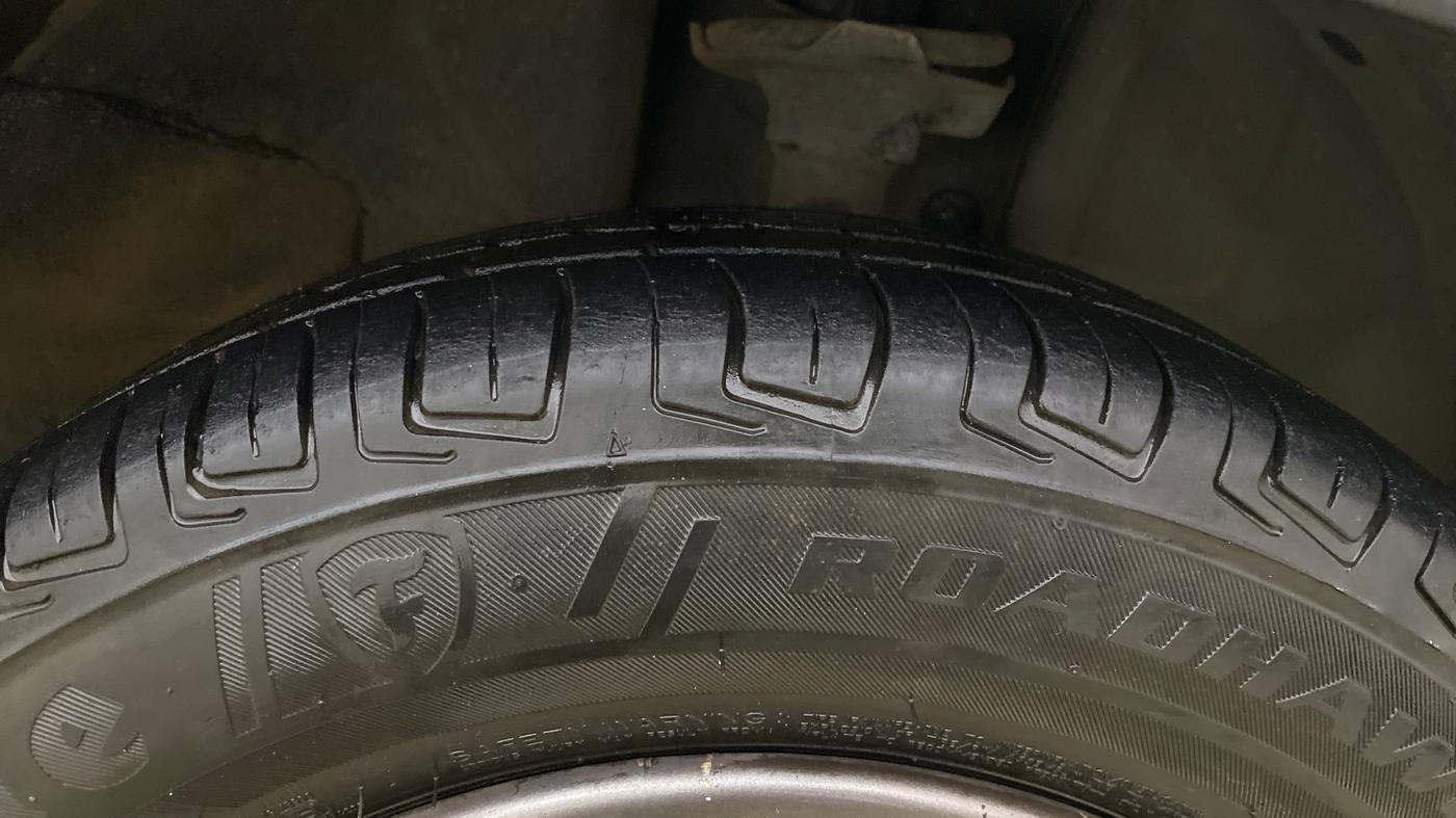 2018 Renault Kwid RXT 1.0, Petrol, Manual, 94,497 km, Right Front Tyre Tread