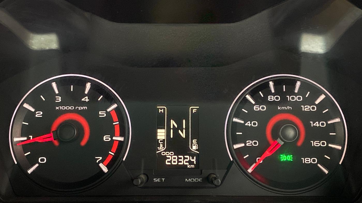 2016 Mahindra Kuv100 K6 6 STR, Petrol, Manual, 28,362 km, Odometer Image