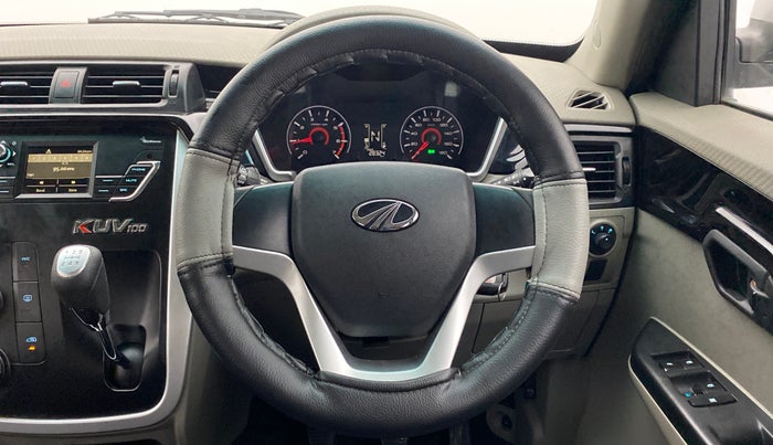 2016 Mahindra Kuv100 K6 6 STR, Petrol, Manual, 28,362 km, Steering Wheel Close Up