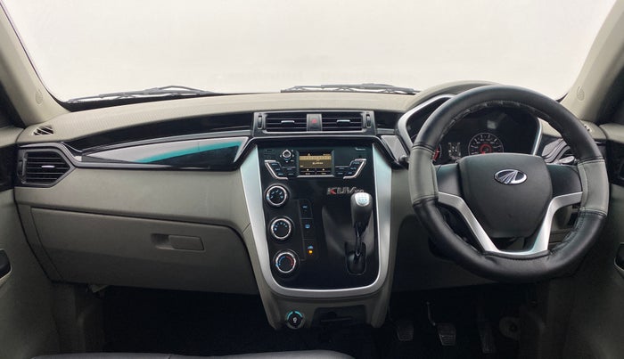 2016 Mahindra Kuv100 K6 6 STR, Petrol, Manual, 28,362 km, Dashboard