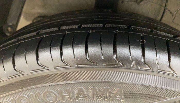 2015 Hyundai Xcent S 1.2, Petrol, Manual, 42,085 km, Right Rear Tyre Tread