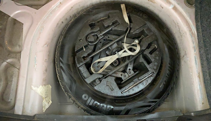 2015 Volkswagen Polo HIGHLINE1.2L, Petrol, Manual, 34,082 km, Spare Tyre