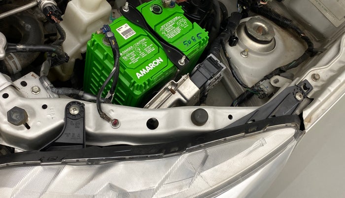 2017 Maruti Alto K10 VXI (O) AMT, Petrol, Automatic, 28,914 km, Left headlight - Clamp has minor damage