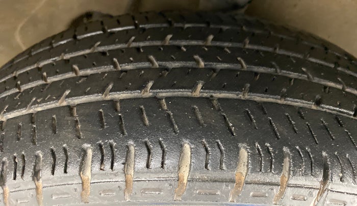 2017 Maruti Alto K10 VXI (O) AMT, Petrol, Automatic, 28,914 km, Right Front Tyre Tread