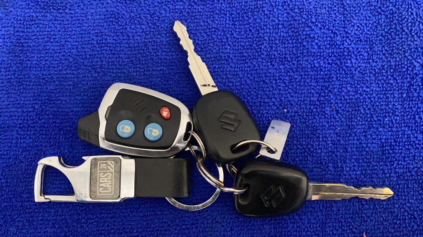 2016 Maruti Celerio VXI CNG, CNG, Manual, 90,267 km, Key Close Up