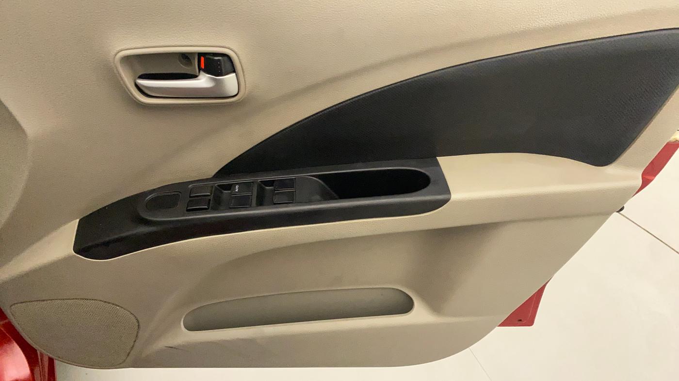 2016 Maruti Celerio VXI CNG, CNG, Manual, 90,267 km, Driver Side Door Panels Control