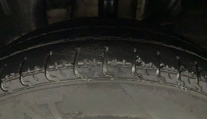 2017 Datsun Redi Go T (O), Petrol, Manual, 30,792 km, Left Front Tyre Tread