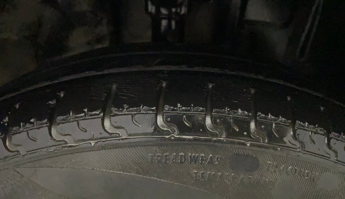 2017 Datsun Redi Go T (O), Petrol, Manual, 30,792 km, Right Front Tyre Tread