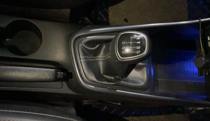 2020 Hyundai NEW I20  ASTA 1.0 TURBO IMT DUAL TONE, Petrol, Manual, 53,221 km, Gear Lever