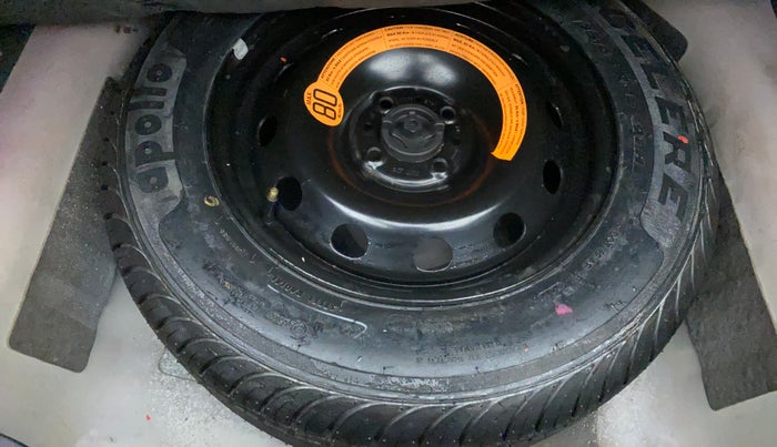 2013 Fiat Linea EMOTION 1.3, Diesel, Manual, 1,23,382 km, Spare Tyre