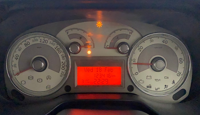 2013 Fiat Linea EMOTION 1.3, Diesel, Manual, 1,23,382 km, Odometer Image