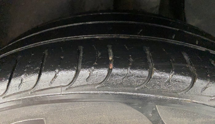 2019 Hyundai Creta SX 1.6 PETROL, Petrol, Manual, 26,704 km, Left Rear Tyre Tread