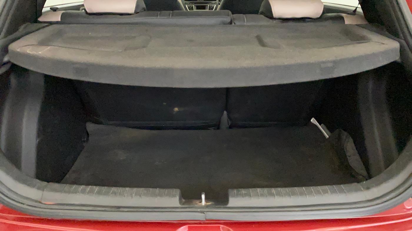 2015 Hyundai Elite i20 ASTA 1.2, Petrol, Manual, 12,345 km, Boot Inside