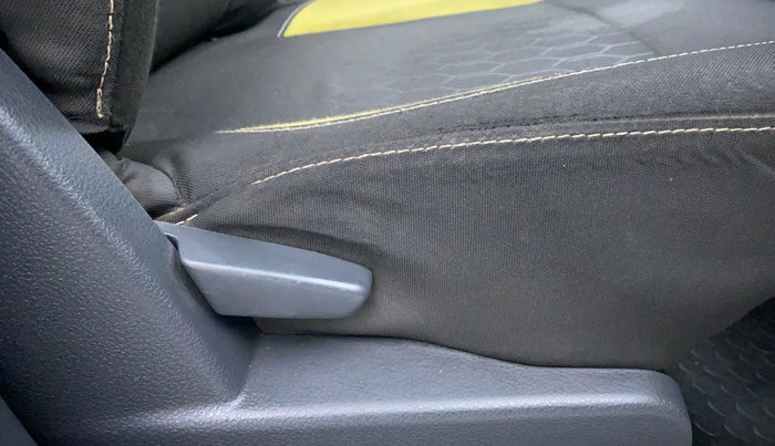 2014 Renault Duster RXL 110 PS ADVENTURE, Diesel, Manual, 1,02,460 km, Driver Side Adjustment Panel