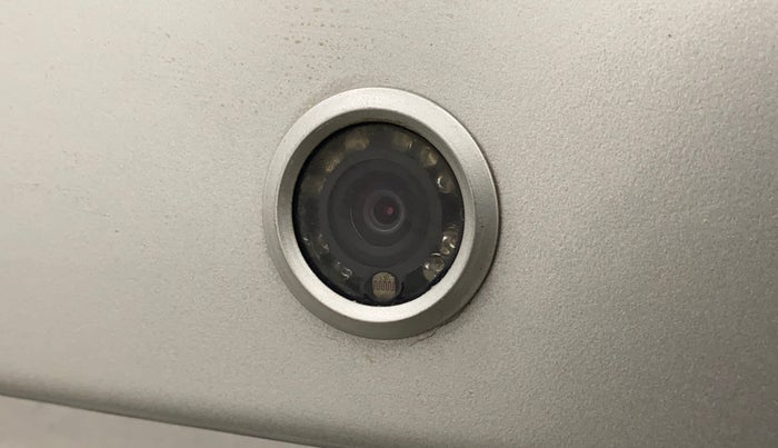 2018 Maruti Swift LXI, Petrol, Manual, 66,420 km, Parking Camera