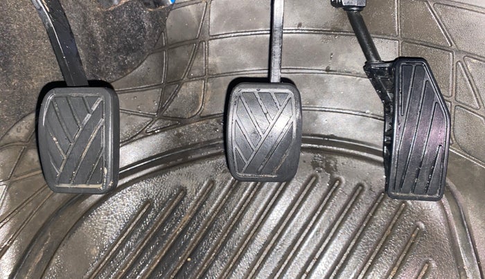 2018 Maruti Swift LXI, Petrol, Manual, 66,420 km, Pedals