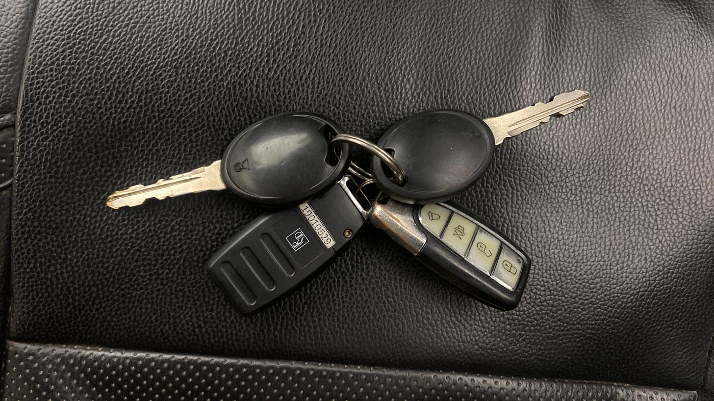 2018 Tata TIGOR XE PETROL, Petrol, Manual, 50,351 km, Key Close Up