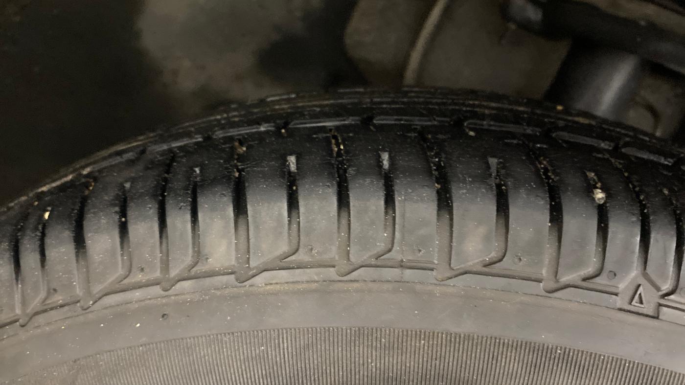 2018 Tata TIGOR XE PETROL, Petrol, Manual, 50,351 km, Right Front Tyre Tread