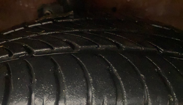 2021 Maruti Celerio ZXI AMT, Petrol, Automatic, 19,274 km, Right Front Tyre Tread