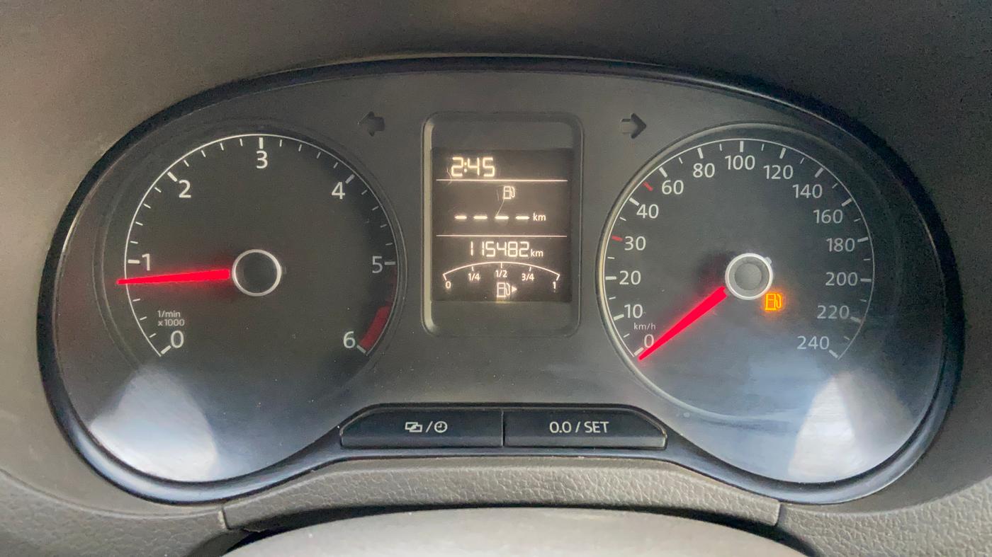 2015 Volkswagen Vento HIGHLINE DIESEL 1.5, Diesel, Manual, 1,15,467 km, Odometer Image