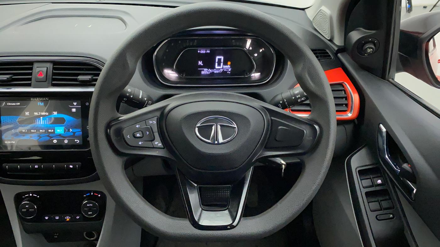 2021 Tata Tiago XZA PLUS PETROL, Petrol, Automatic, 6,835 km, Steering Wheel Close Up