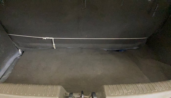 2015 Hyundai i10 MAGNA 1.1, Petrol, Manual, 58,582 km, Boot Inside