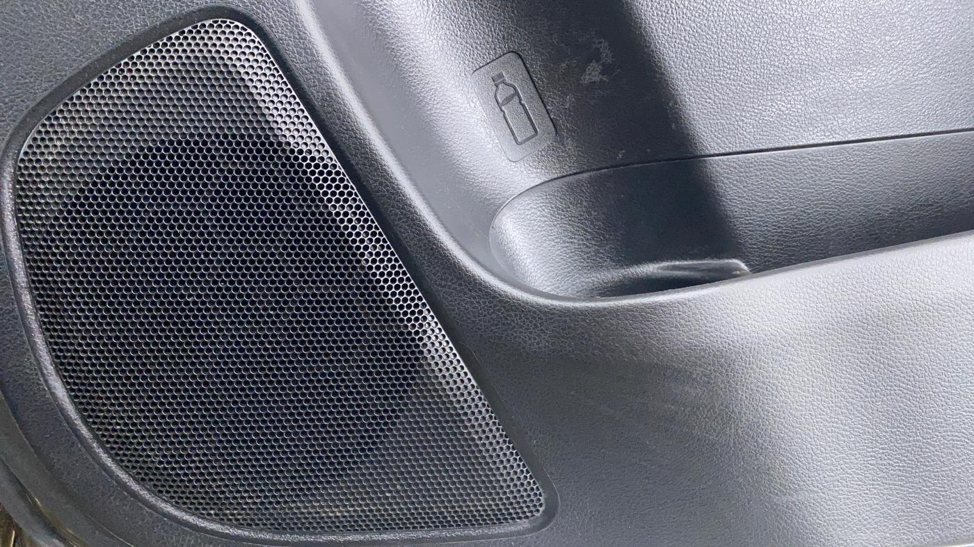 2020 Maruti XL6 ALPHA AT SHVS, Petrol, Automatic, 46,418 km, Speaker