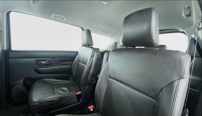 2020 Maruti XL6 ALPHA AT SHVS, Petrol, Automatic, 46,418 km, Right Side Rear Door Cabin