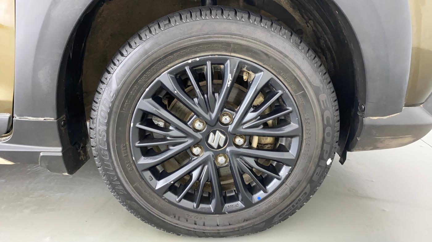 2020 Maruti XL6 ALPHA AT SHVS, Petrol, Automatic, 46,418 km, Right Front Wheel