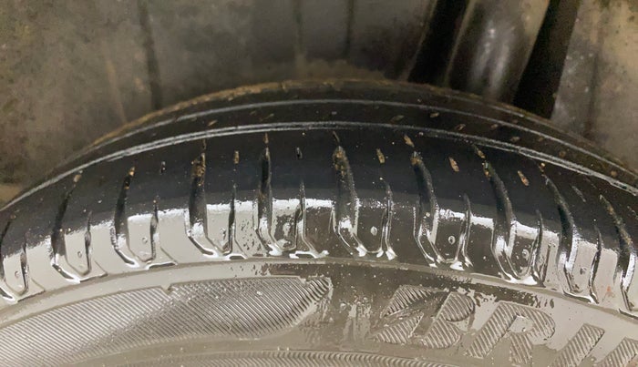 2024 Maruti Ertiga VXi (O), Petrol, Manual, 21,464 km, Left Rear Tyre Tread