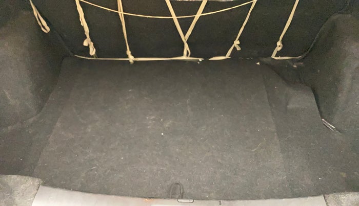 2014 Maruti Swift Dzire VXI, Petrol, Manual, 34,273 km, Boot Inside