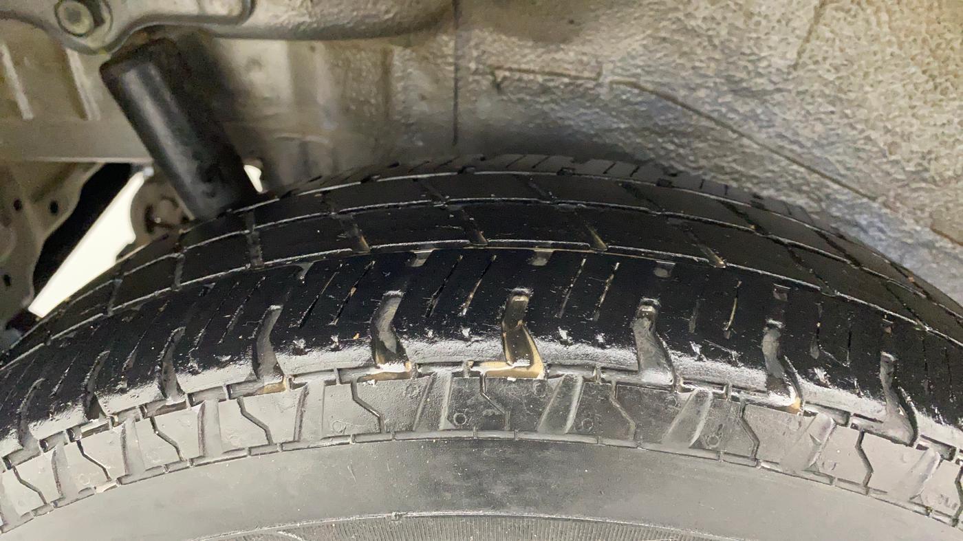 2014 Maruti Wagon R 1.0 LXI, Petrol, Manual, 69,067 km, Right Rear Tyre Tread