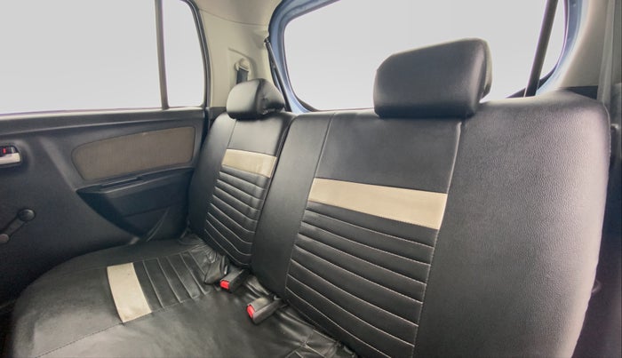 2014 Maruti Wagon R 1.0 LXI, Petrol, Manual, 69,067 km, Right Side Door Cabin View