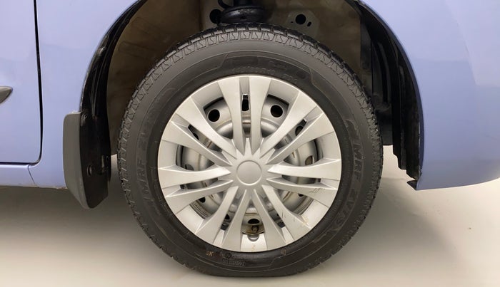 2014 Maruti Wagon R 1.0 LXI, Petrol, Manual, 69,067 km, Right Front Wheel