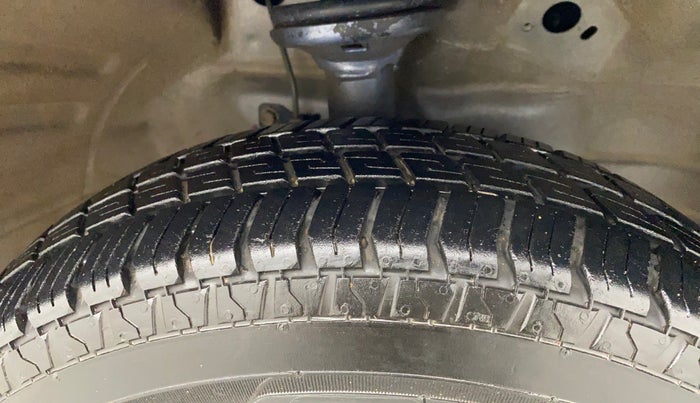 2014 Maruti Wagon R 1.0 LXI, Petrol, Manual, 69,067 km, Right Front Tyre Tread