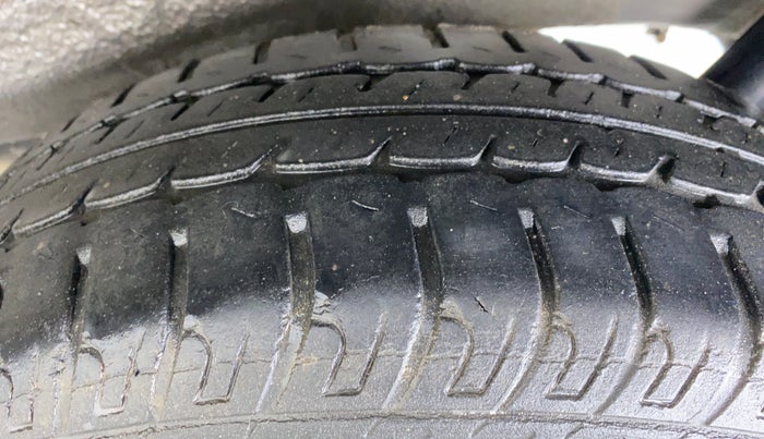 2015 Maruti Wagon R 1.0 VXI, Petrol, Manual, 56,510 km, Left Rear Tyre Tread