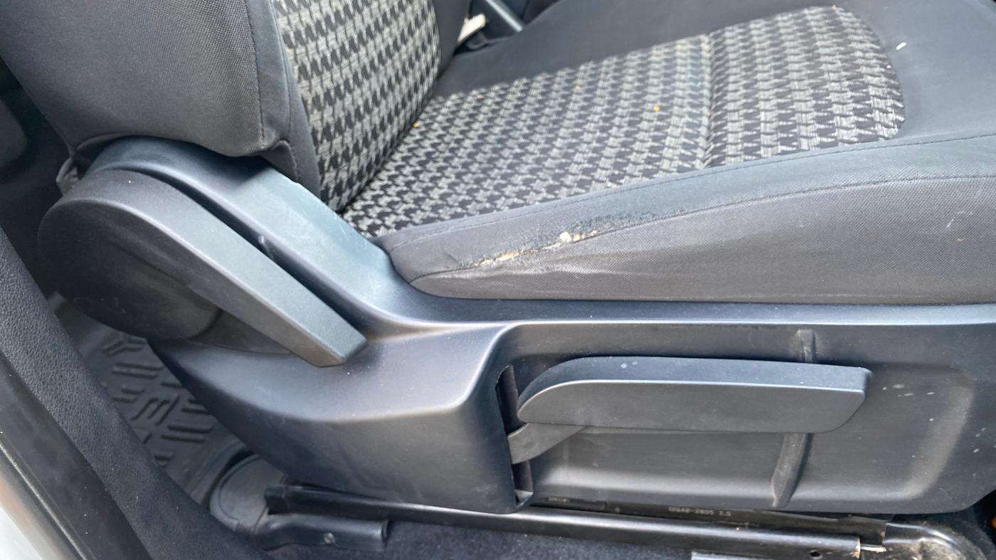 2021 Tata Harrier XMA 2.0L KRYOTEC, Diesel, Automatic, 97,438 km, Driver Side Adjustment Panel