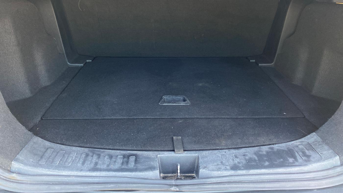 2021 Tata Harrier XMA 2.0L KRYOTEC, Diesel, Automatic, 97,438 km, Boot Inside