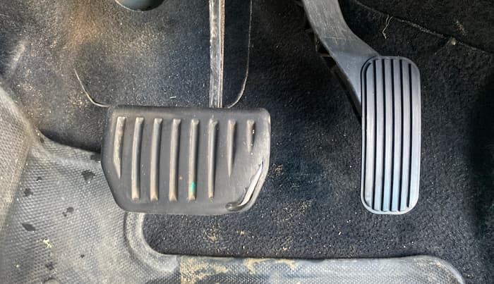 2021 Tata Harrier XMA 2.0L KRYOTEC, Diesel, Automatic, 97,438 km, Pedals