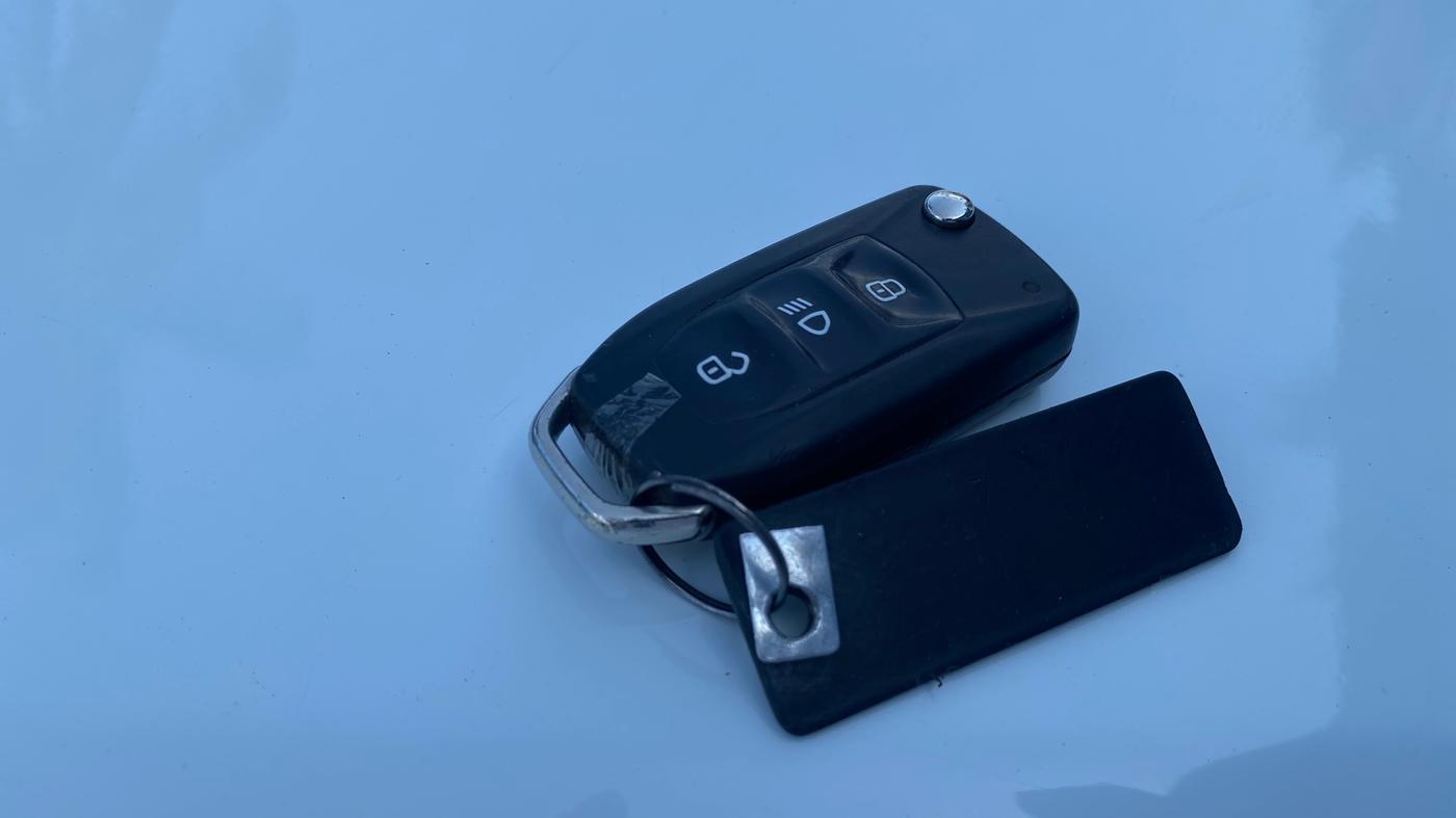 2021 Tata Harrier XMA 2.0L KRYOTEC, Diesel, Automatic, 97,438 km, Key Close Up
