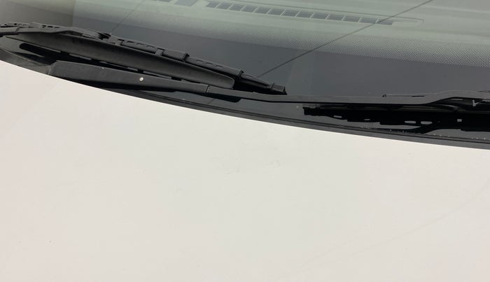 2014 Skoda Rapid ELEGANCE 1.6 MPI MT, Petrol, Manual, 82,038 km, Bonnet (hood) - Slightly dented