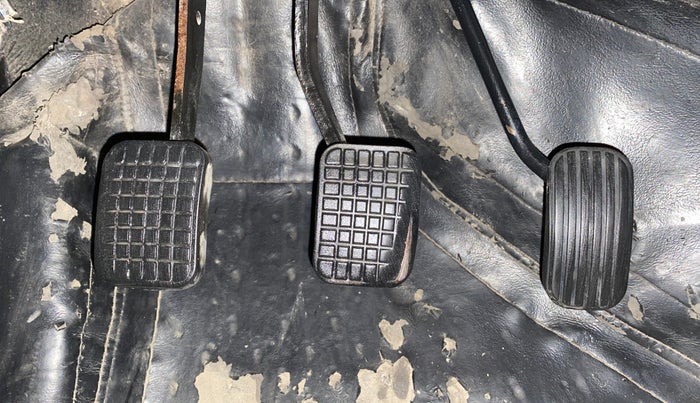 2019 Tata Tiago XT PETROL, CNG, Manual, 1,56,822 km, Pedals