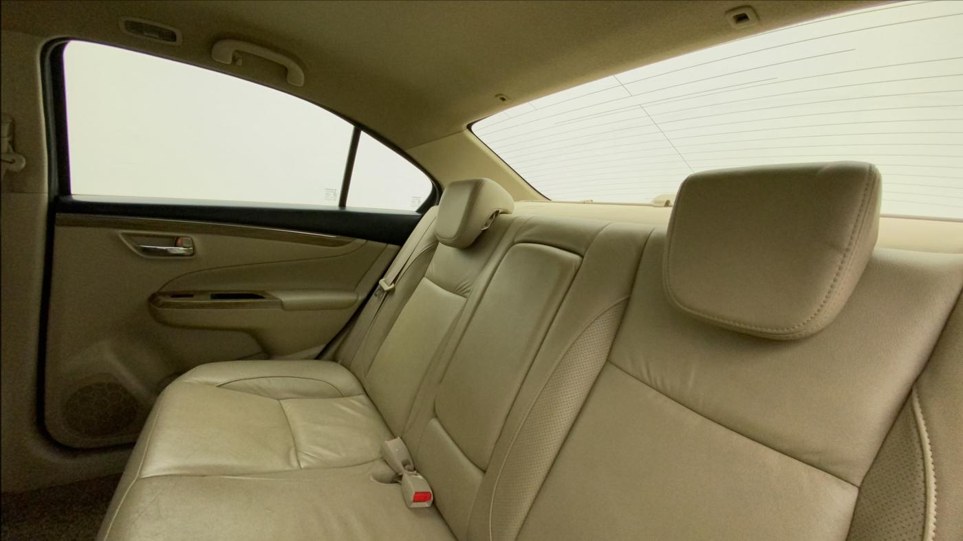 2019 Maruti Ciaz ALPHA 1.5 SHVS PETROL, Petrol, Manual, 1,06,244 km, Right Side Rear Door Cabin