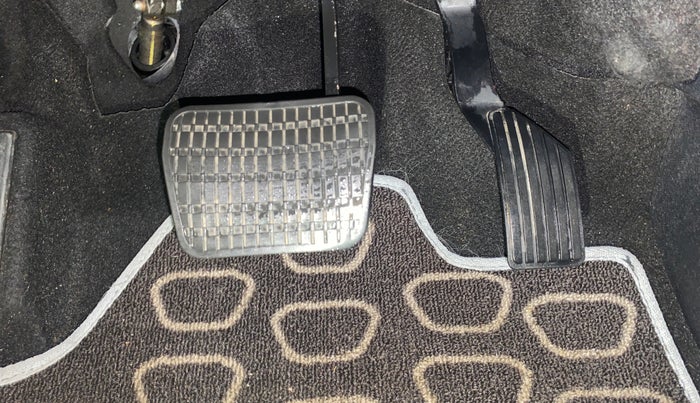 2020 Tata NEXON XMA SUNROOF PETROL, Petrol, Automatic, 40,296 km, Pedals