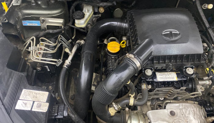 2020 Tata NEXON XMA SUNROOF PETROL, Petrol, Automatic, 40,296 km, Engine View - Right