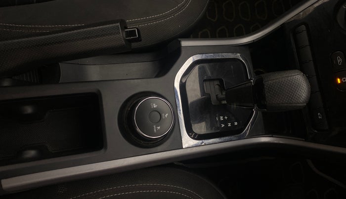 2020 Tata NEXON XMA SUNROOF PETROL, Petrol, Automatic, 40,296 km, Gear Lever