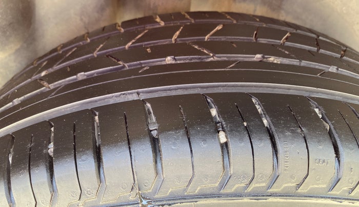 2019 Volkswagen Polo HIGHLINE PLUS 1.0 16 ALLOY, Petrol, Manual, 47,433 km, Right Rear Tyre Tread