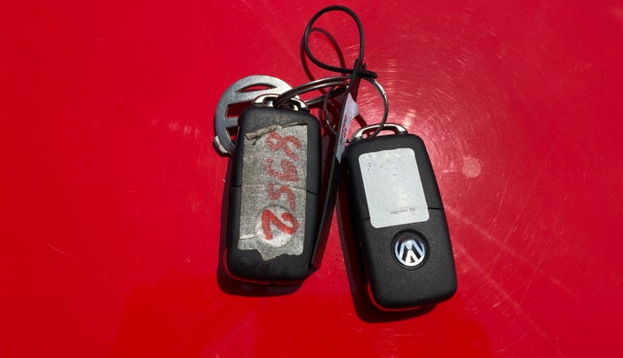 2019 Volkswagen Polo HIGHLINE PLUS 1.0 16 ALLOY, Petrol, Manual, 47,433 km, Key Close Up