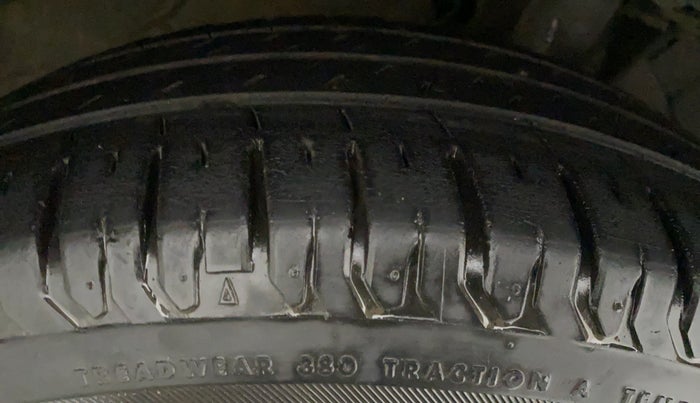 2020 Maruti XL6 ALPHA AT, Petrol, Automatic, 60,614 km, Right Rear Tyre Tread